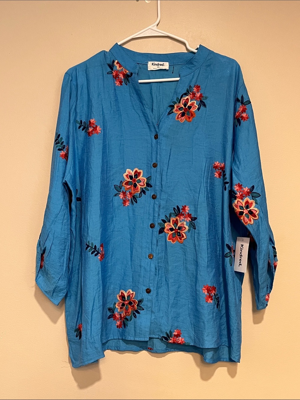 Kindred | New embroidered floral button down blouse shirt Women’s size 2X flaw